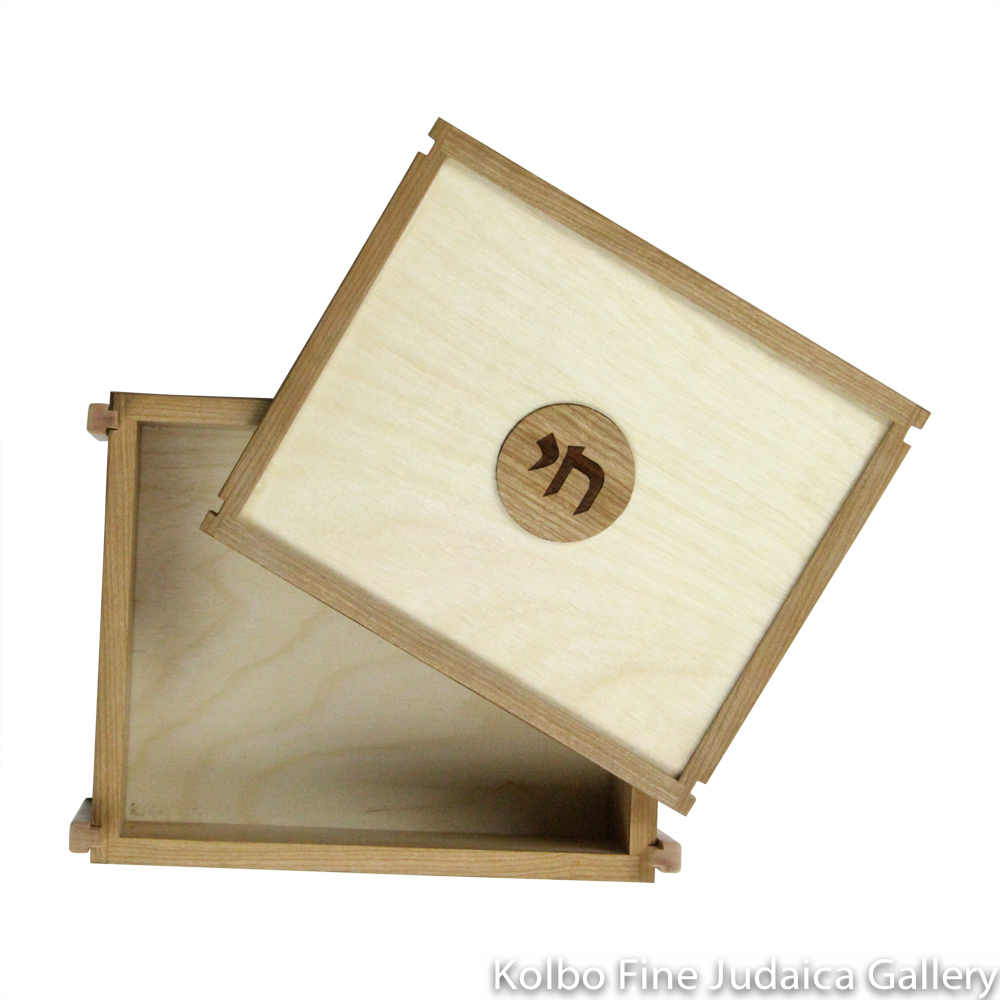 Keepsake Box, Hardwood with Chai, Baltic Birch Center, Kolbo Exclusive